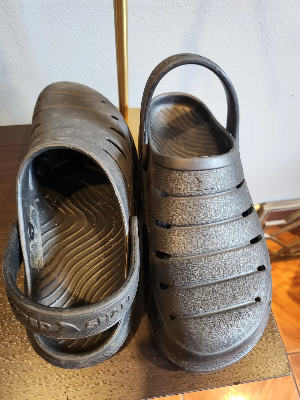 Casual Black Slip-On Clog Sandals/Water Shoes